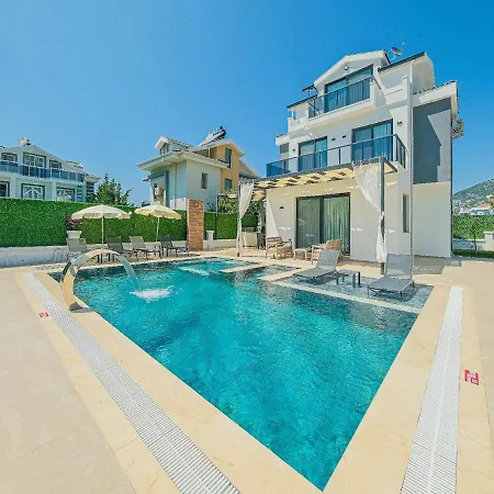 فيلة Detached With Private Pool - Oludeniz, فتحية