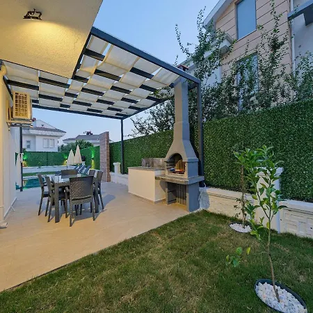 Vila Detached With Private Pool - Oludeniz,